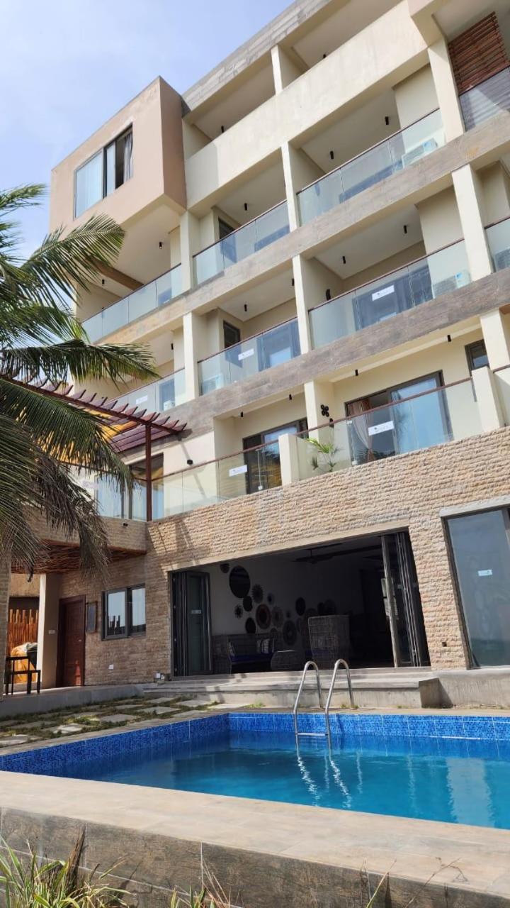 Serenity Terraces Beach, Hotel - Kokrobite Exteriör bild